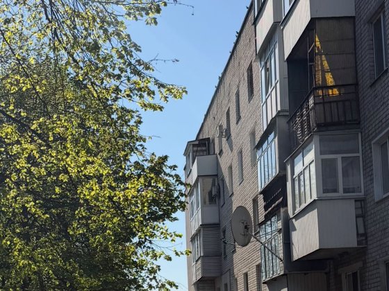 Продам трикімнатну квартиру в центрі міста Глухов