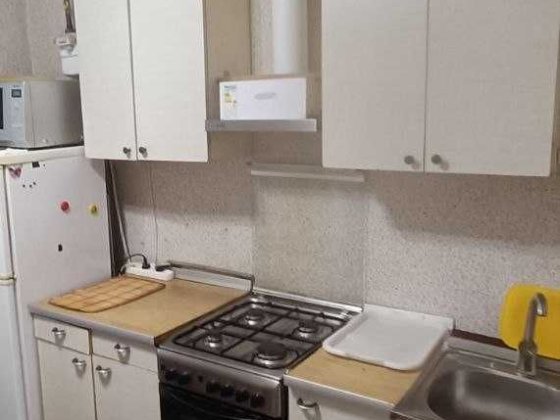 Продам 2-комн. квартиру на Левом берегу, 5 мкр Каменское