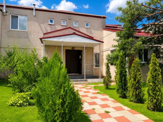 Продаж 2-кімнатної квартири с паркомісцем. Кам'янське