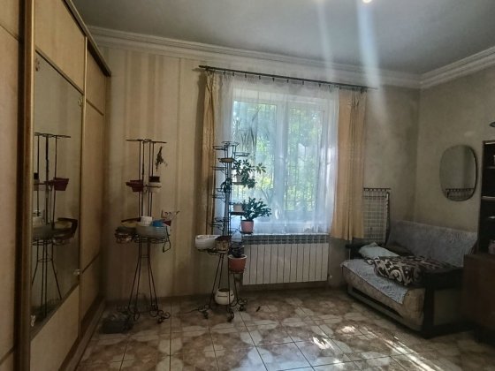 Продам 2 комнатную квартиру правый берег Каменское