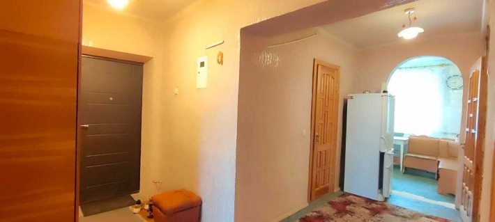 Продам 3х комнатную квартиру улучшенной планировки, в кирпичном доме, в Дергачах - фото 1