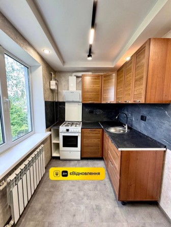Продам 2-х комнатную квартиру с евроремонтом - фото 1