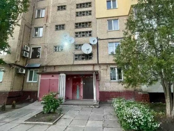 Продам 2 ком квартиру л/берег по доступной цене! Каменское