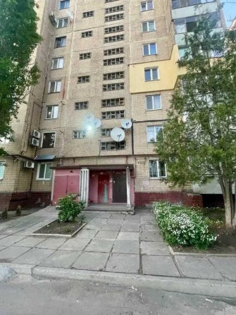 Продам 2 ком квартиру л/берег по доступной цене! - фото 1