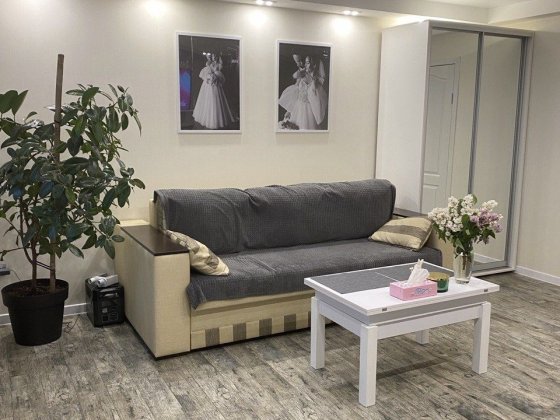 Продам 2к квартиру з меблями та технікою. На Черемушках Каменское