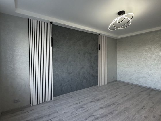 Продам свою 2 комнатную квартиру (распашонка) Кам'янське