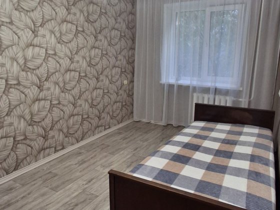 Продам 2 комнатную квартиру правый берег Каменское