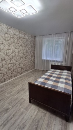 Продам 2 комнатную квартиру правый берег - фото 1