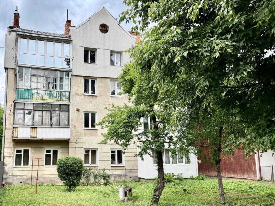 Простора 2-кімнатна квартира з роздільними кімнатами у чудовій локації м. Дрогобич! Дрогобич