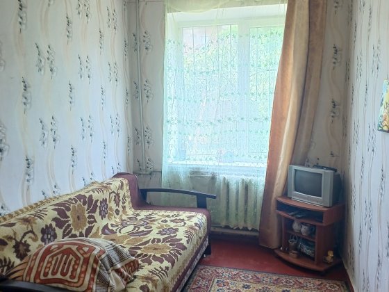 Продам 2кв.Украинской добровольной армии  18000$ Каменское