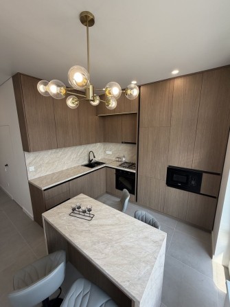 Продаж Квартир  ЖК Grand Central  2к - фото 1
