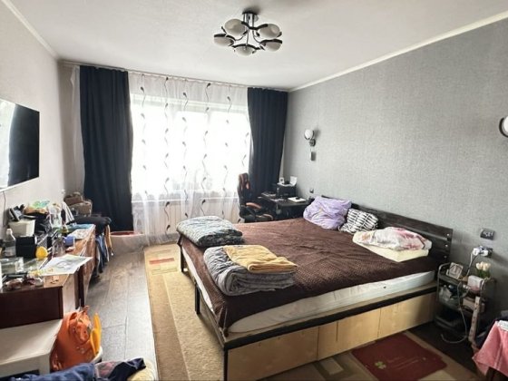 Продам 4-х комнатную  квартиру Левый берег Кам'янське