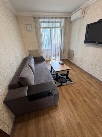 Продам двухкомнатную квартиру на Соцгороде - фото 1