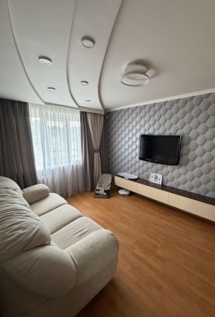 В продаже 2-х комнатная квартира в хорошем районе,Н.К. - фото 1