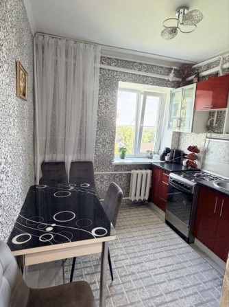 Двокімнатна в центрі Здолбунова з якісним ремонтом! - фото 1
