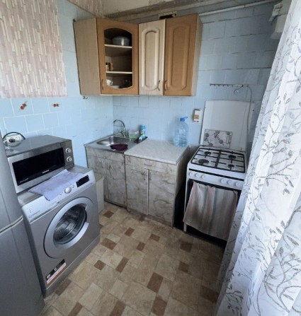 Продам 2х комнатную квартиру по улице Айвазовского - фото 1