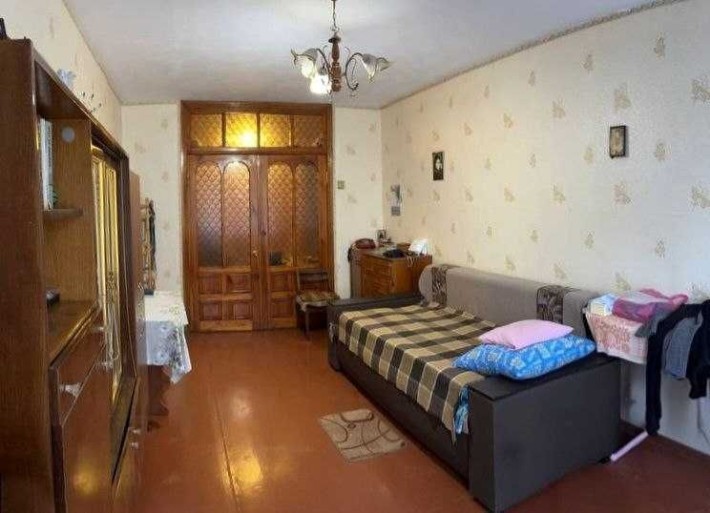 Продам 3 ком. квартиру м. Зміїв - фото 1
