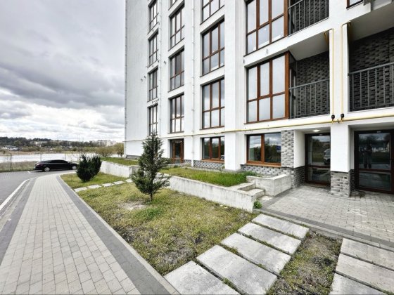 Затишна студія з власною терасою Гостомель