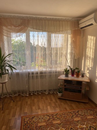 Продам  3-кімнатну квартиру - фото 1