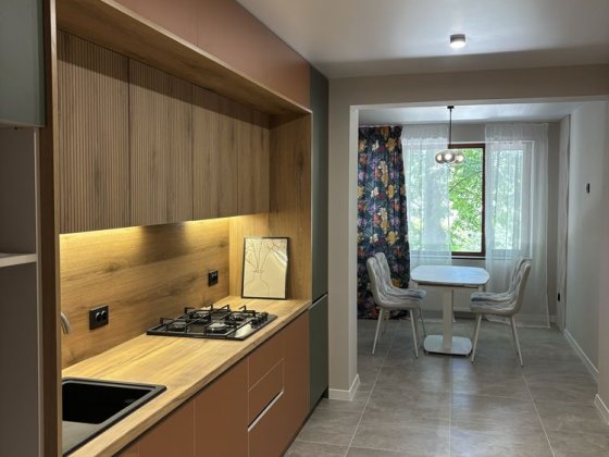 Продаж сучасної 3к квартири Каменец-Подольский