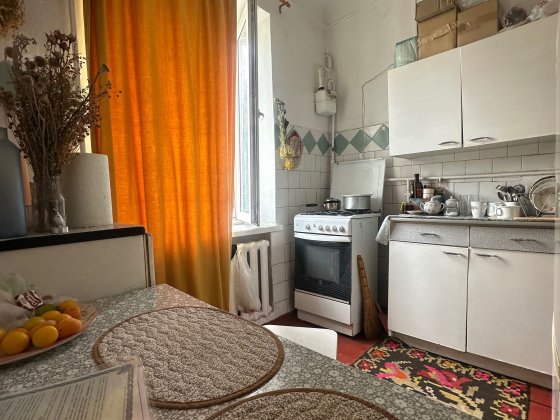 Продам 2-кімнатну квартиру район Черьомушки Каменец-Подольский