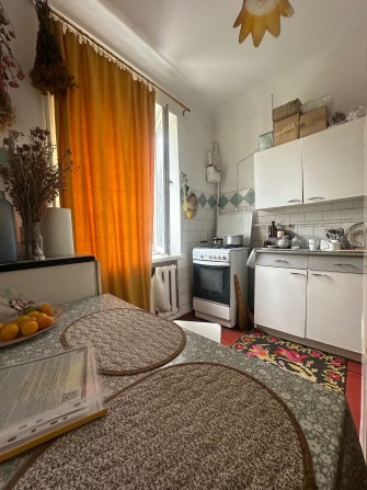 Продам 2-кімнатну квартиру район Черьомушки - фото 1