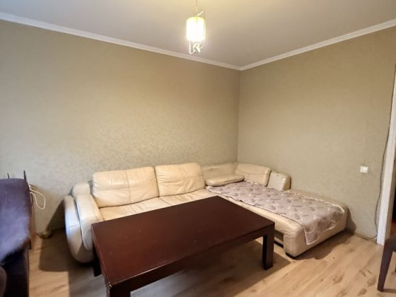 В продаже евротрёшка на Парковой на 2 этаже Чорноморськ