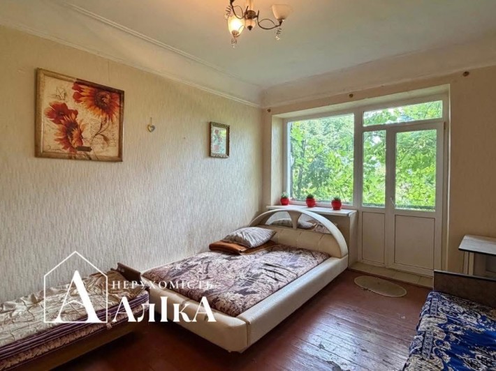 Продам велику 3-кімнатну квартиру під ремонт - фото 1