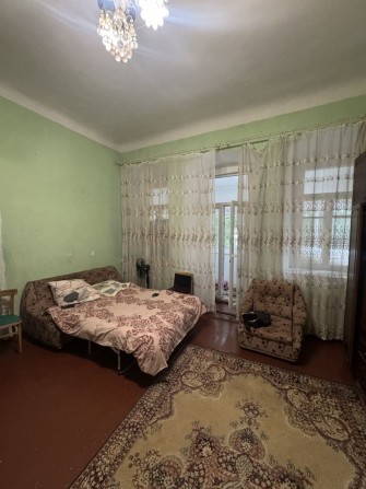 Продається 3к квартира в центрі міста - фото 1