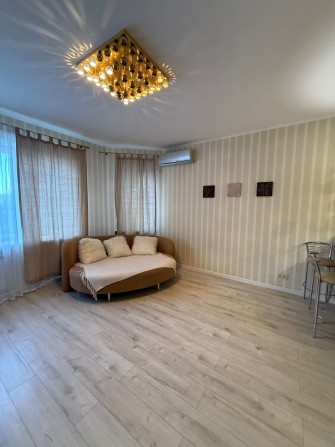 Продам квартиру в якісному будинку - фото 1