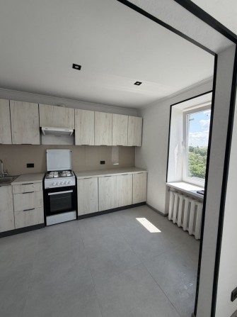 Продам 2 кімнатну квартиру - фото 1