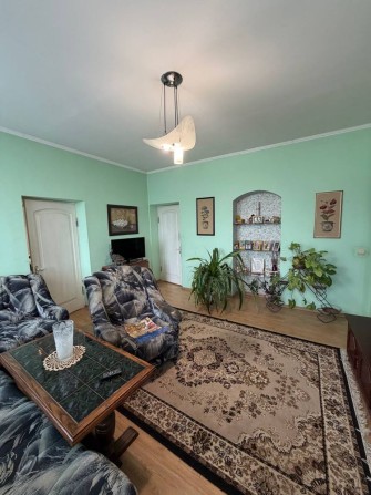 Продам затишну 5 кімнатну квартиру в центрі міста. - фото 1
