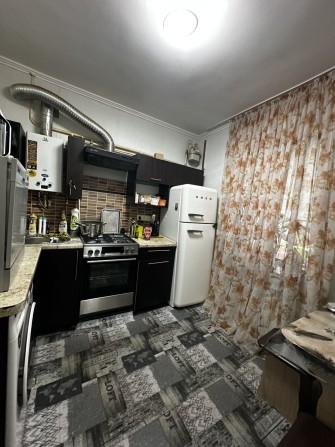 Продам 2 комнатную квартиру - фото 1