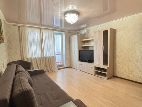 Продам 1 к.кв, ,с нишей. Чорноморськ