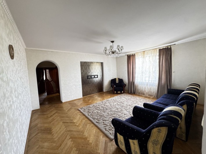 Продаж 4-х кімнатної квартири в м. Ківерці - фото 1