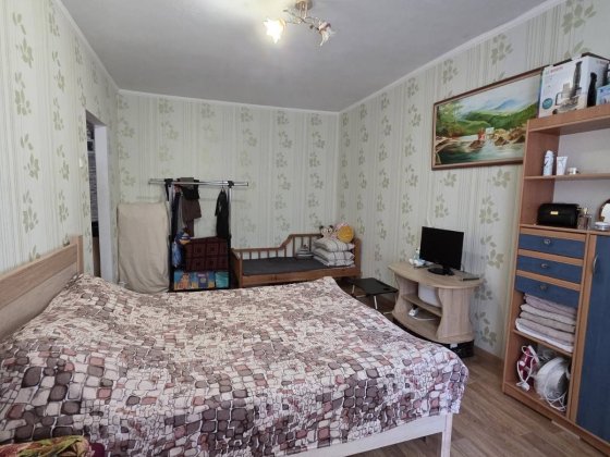 Продам 1к квартиру в Черноморске 2 этаж . Черноморск