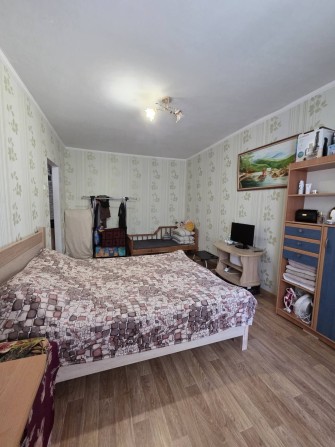 Продам 1к квартиру в Черноморске 2 этаж . - фото 1