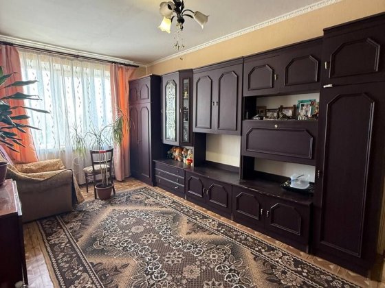 Продам секцію квартирного типу Каменец-Подольский