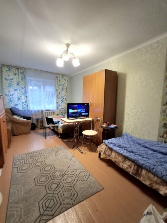 Продам 2к квартиру в центре Черноморска  . - фото 1