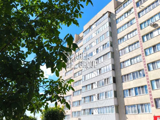 Продаж просторої 2-кімнатної квартири в ЖК "Вишиванка" Каменец-Подольский