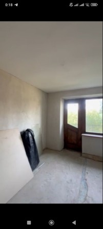 Однокімнатна тквартира на другому поверсі. Коломийський район. С. П'ядики - Дослідна станція. - фото 1