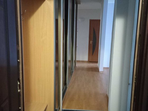 Продам або обміняю 3 кімнатну квартиру на 1 кімнатну в цьому ж районі Коломия