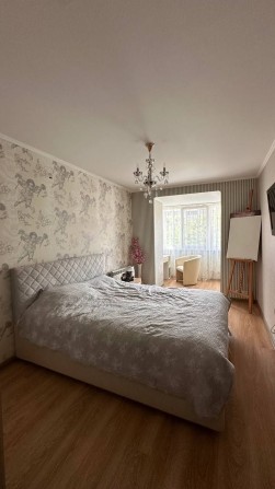 Продам квартиру с евроремонт низкий этаж Черноморск - фото 1