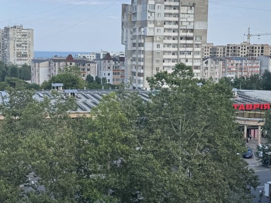 Срочно Продам 3х комнатную квартиру в центре пр.т Мира Черноморск