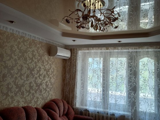 Продаж 2х кімнатної квартири 3й поверх з індивідуальним газовим опаленням ( не кутова) від власника  Конотоп