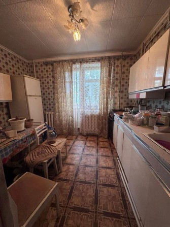 Продам двокімнатну  квартиру чеського планування на 2 поверсі - фото 1