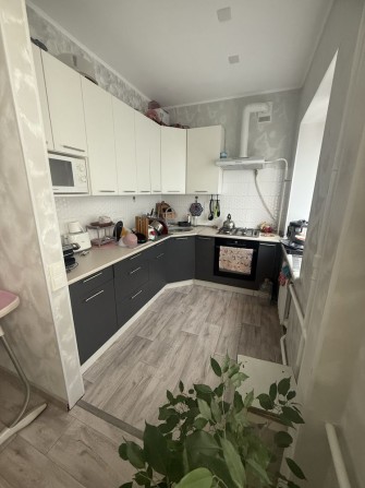 Продам 3 кімнатну квартиру - фото 1