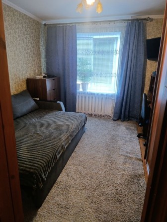 Продам 2-кімнатну квартиру в центрі мікрорайону Житломасив - фото 1
