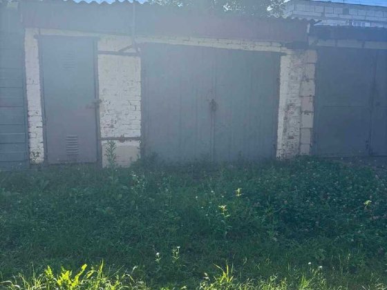 Продам 2-х кімнатну квартиру (район ПОРТ) + ГАРАЖ БІЛЯ БУДИНКУ Конотоп