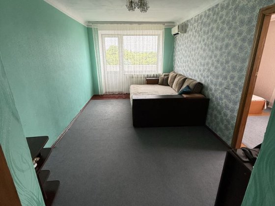 Продаж 3-к квартири в центрі міста Коростышев